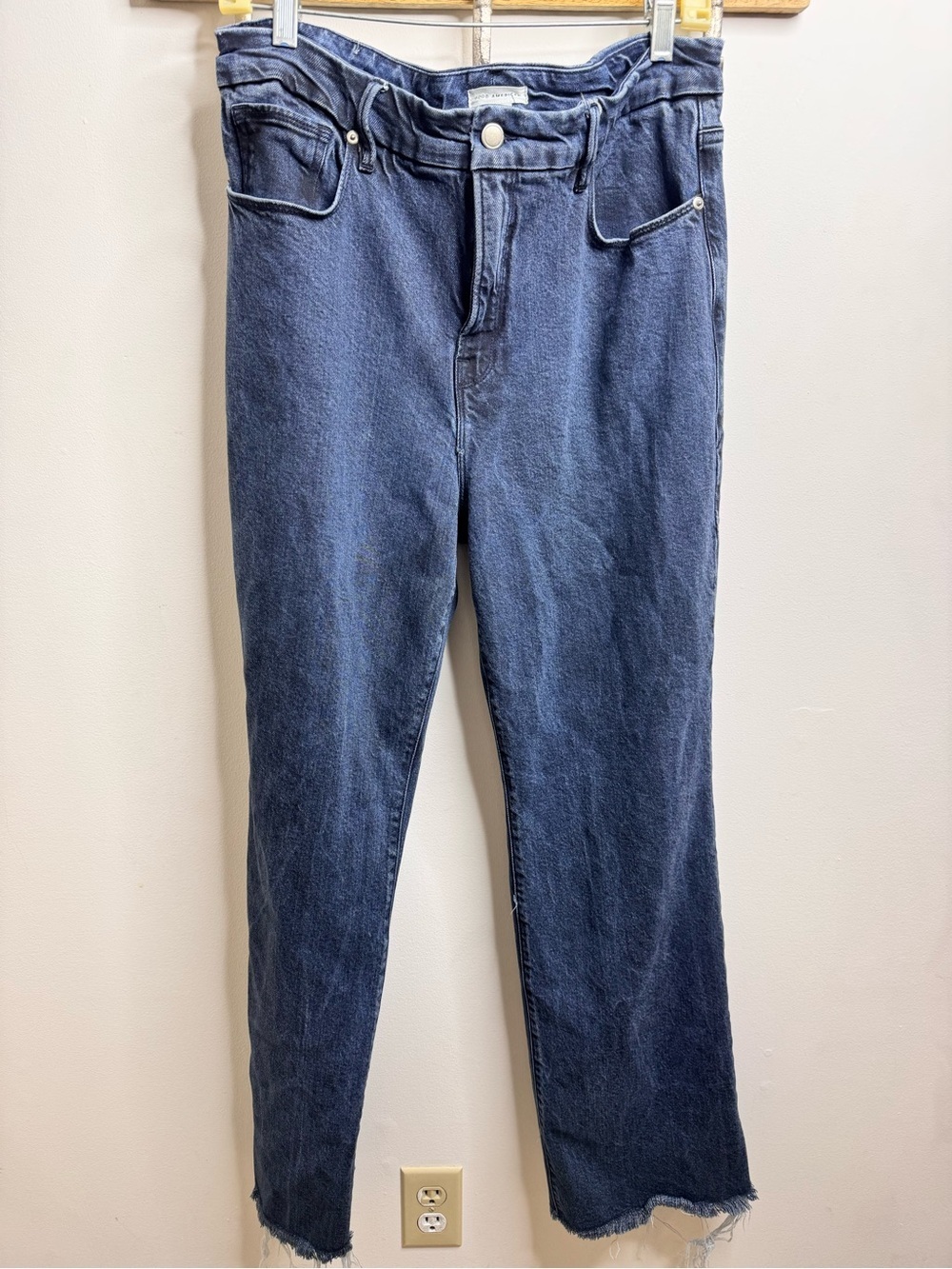 Good American woMen's Slim Straight Jeans in Dark Blue Denim